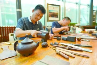 陶艺大师秀绝活儿 陶瓷文化艺术交流